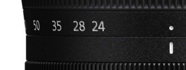 bythom 24-70mm zoom