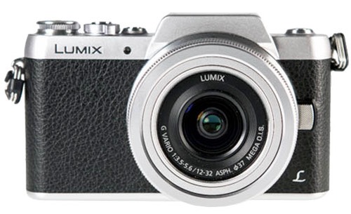 bythom panasonicgf7.jpg