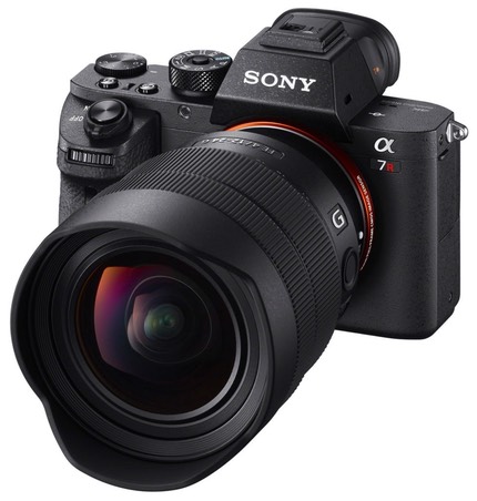 bythom sony1224onbody