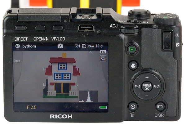 ricoh-gxr-back